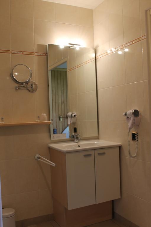 Auberge De Villequier Luaran gambar