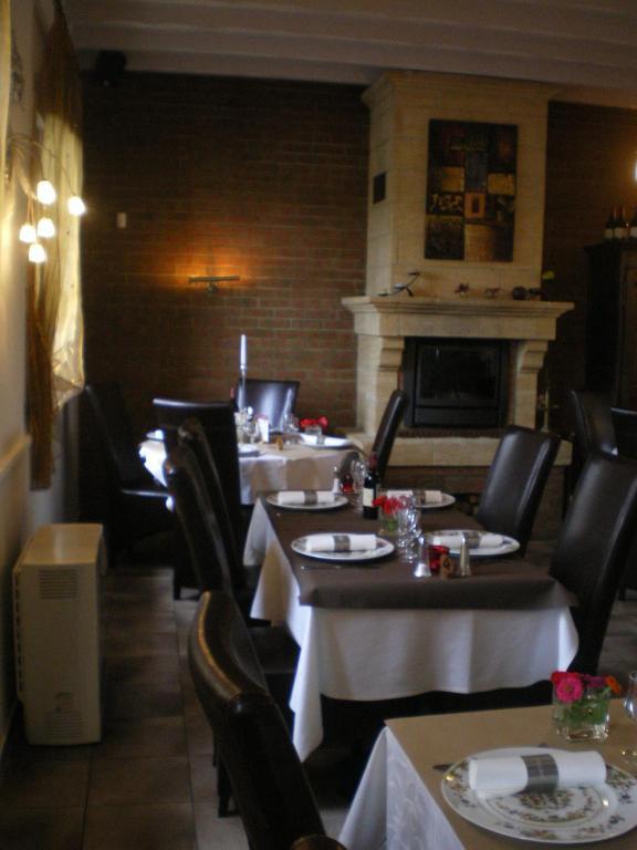 Auberge De Villequier Luaran gambar